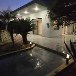 Relax 马尔马里